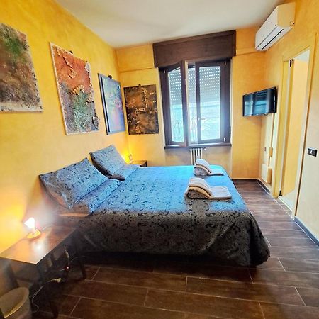 Bed & Breakfast A San Siro 75 ミラノ エクステリア 写真