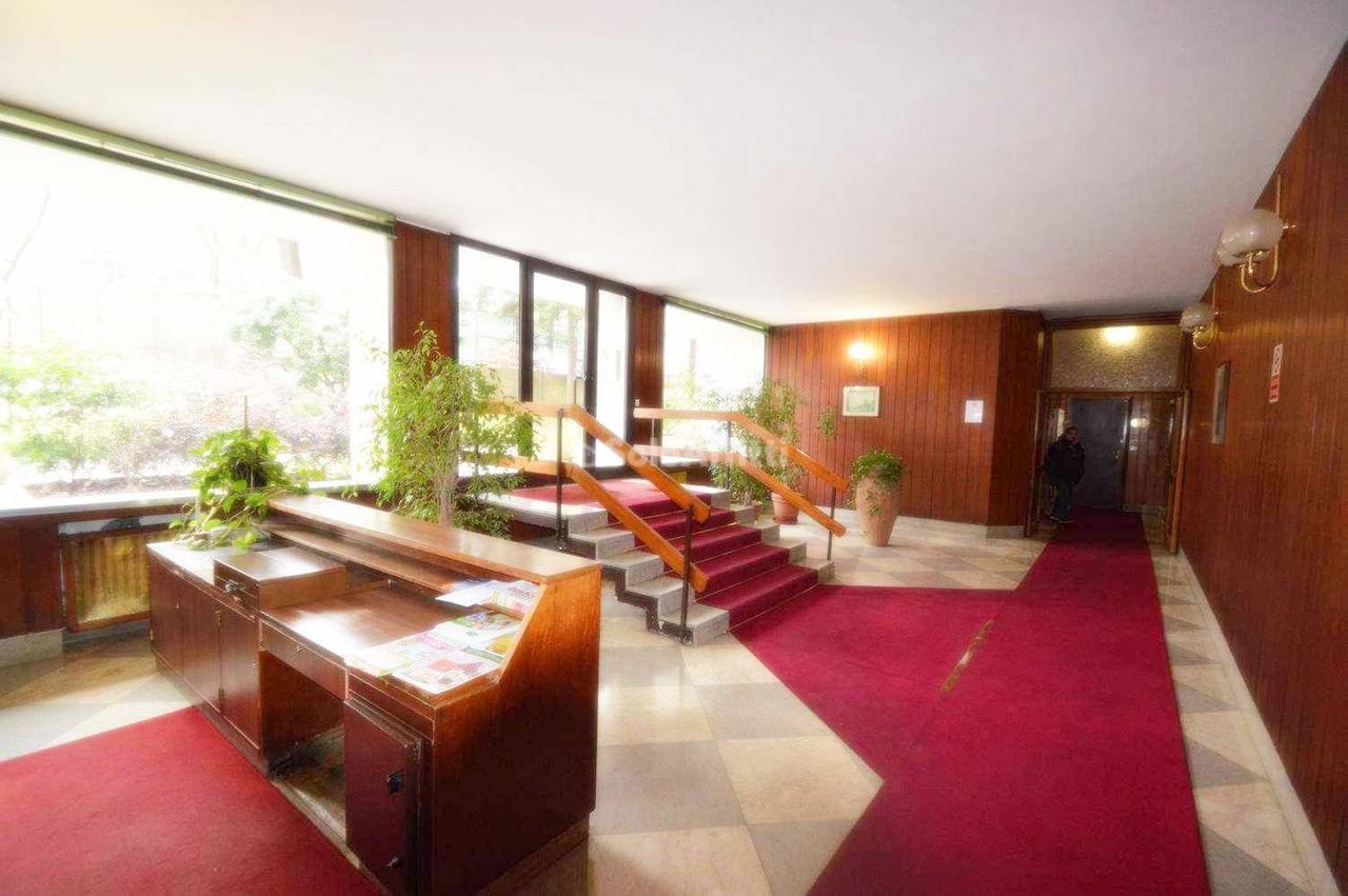 Bed & Breakfast A San Siro 75 ミラノ エクステリア 写真