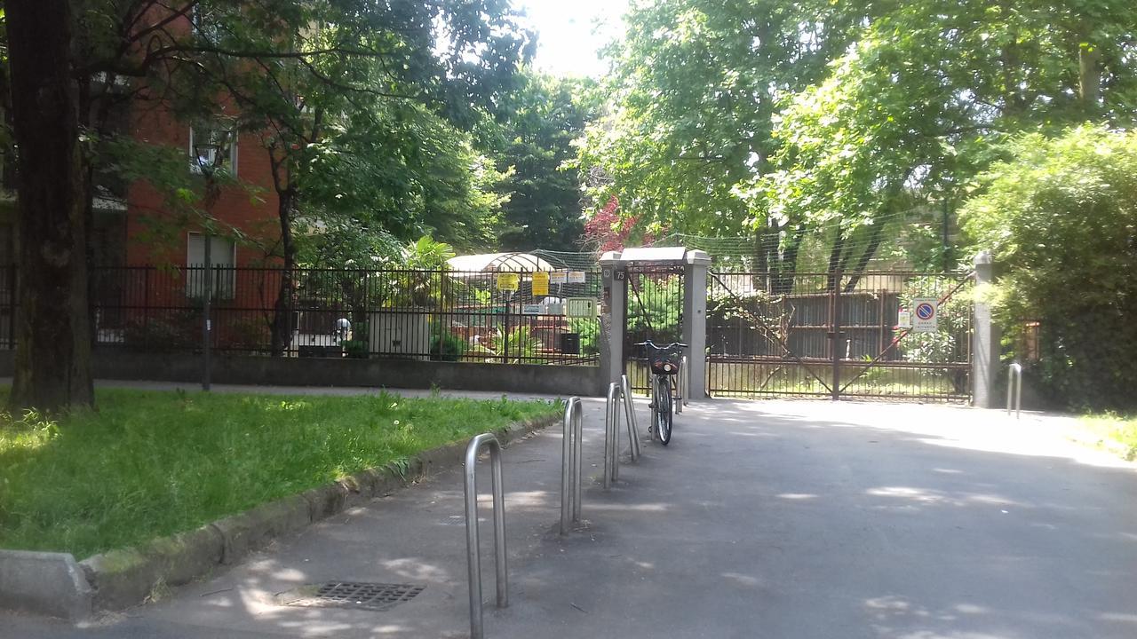 Bed & Breakfast A San Siro 75 ミラノ エクステリア 写真