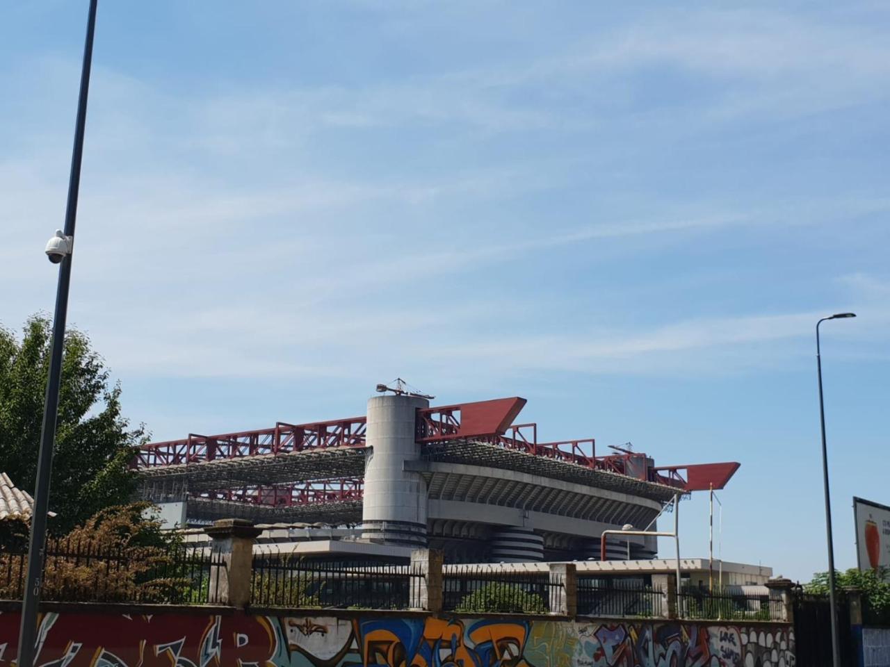 Bed & Breakfast A San Siro 75 ミラノ エクステリア 写真
