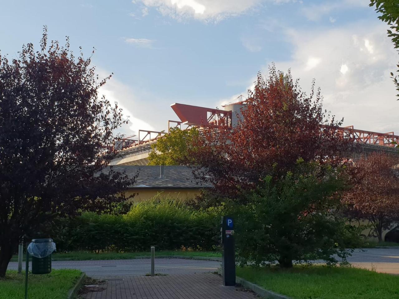 Bed & Breakfast A San Siro 75 ミラノ エクステリア 写真