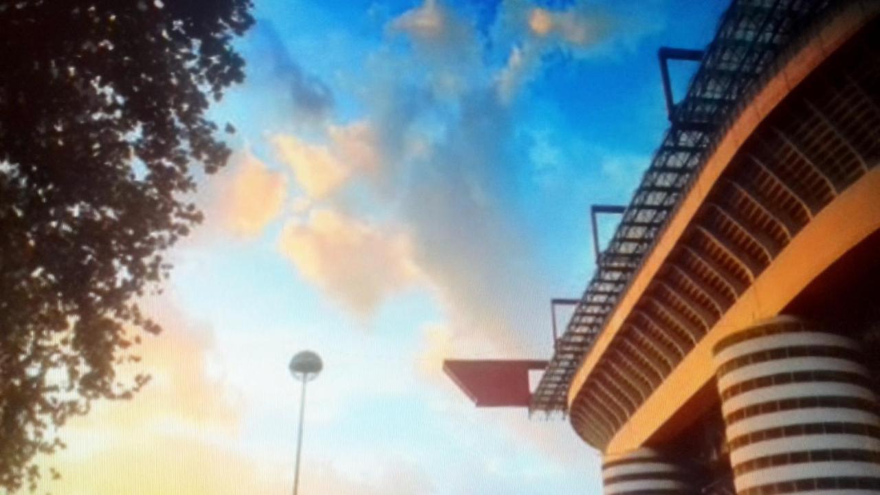 Bed & Breakfast A San Siro 75 ミラノ エクステリア 写真